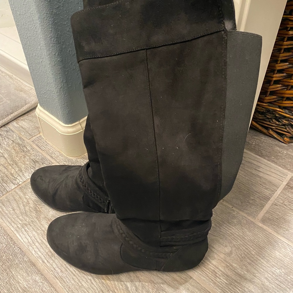Torrid knee high Black Boots